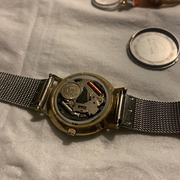 Skagen Silvertone Round Watch with Gold Accents-and Date! - Picture 5 of 6